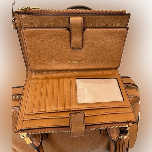 MICHAEL KORS 2 Piece Set Pebbled Leather Satchel and Large Wristlet - Picture 11 of 11